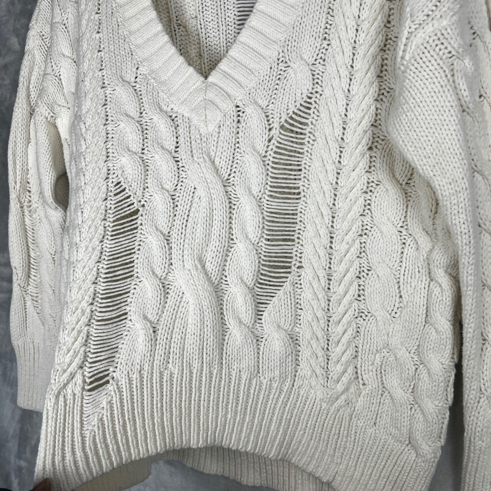 EXPRESS Womens Sweater Cream Cable Knit V Neck Oversized Distressed Medium - Picture 8 of 12
